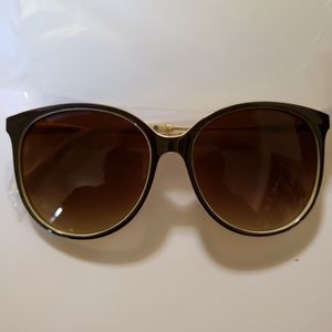 Womens Gucci sunglasses
